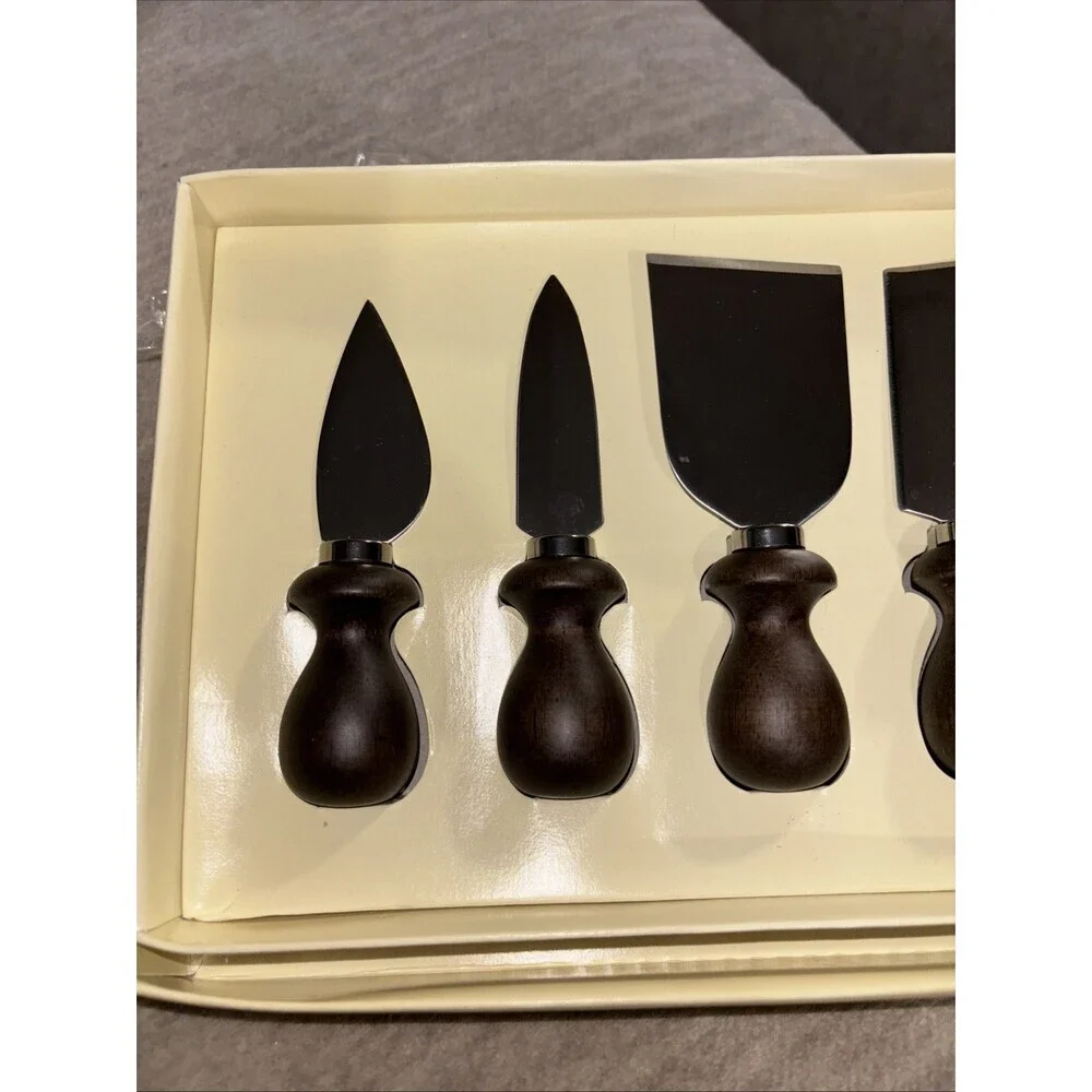Pottery Barn NWOT Boxed Set of Five Cheese Knives Stainless Steel Wood Handles